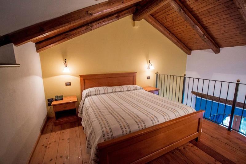 Ristorante Albergo Da Maurizio Cravanzana Экстерьер фото