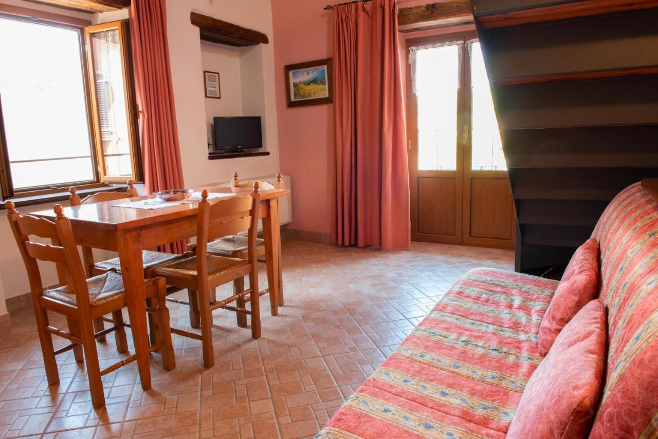Ristorante Albergo Da Maurizio Cravanzana Экстерьер фото